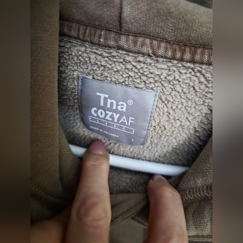 Aritzia TNA CozyAF Fleece Taupe Cropped Hoodie S/M - Picture 5 of 7